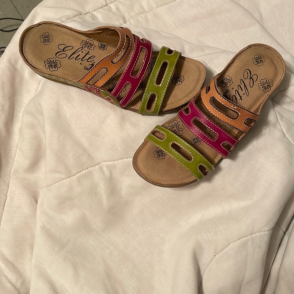 Pair of Corky’s Elite Flip flops size 7.